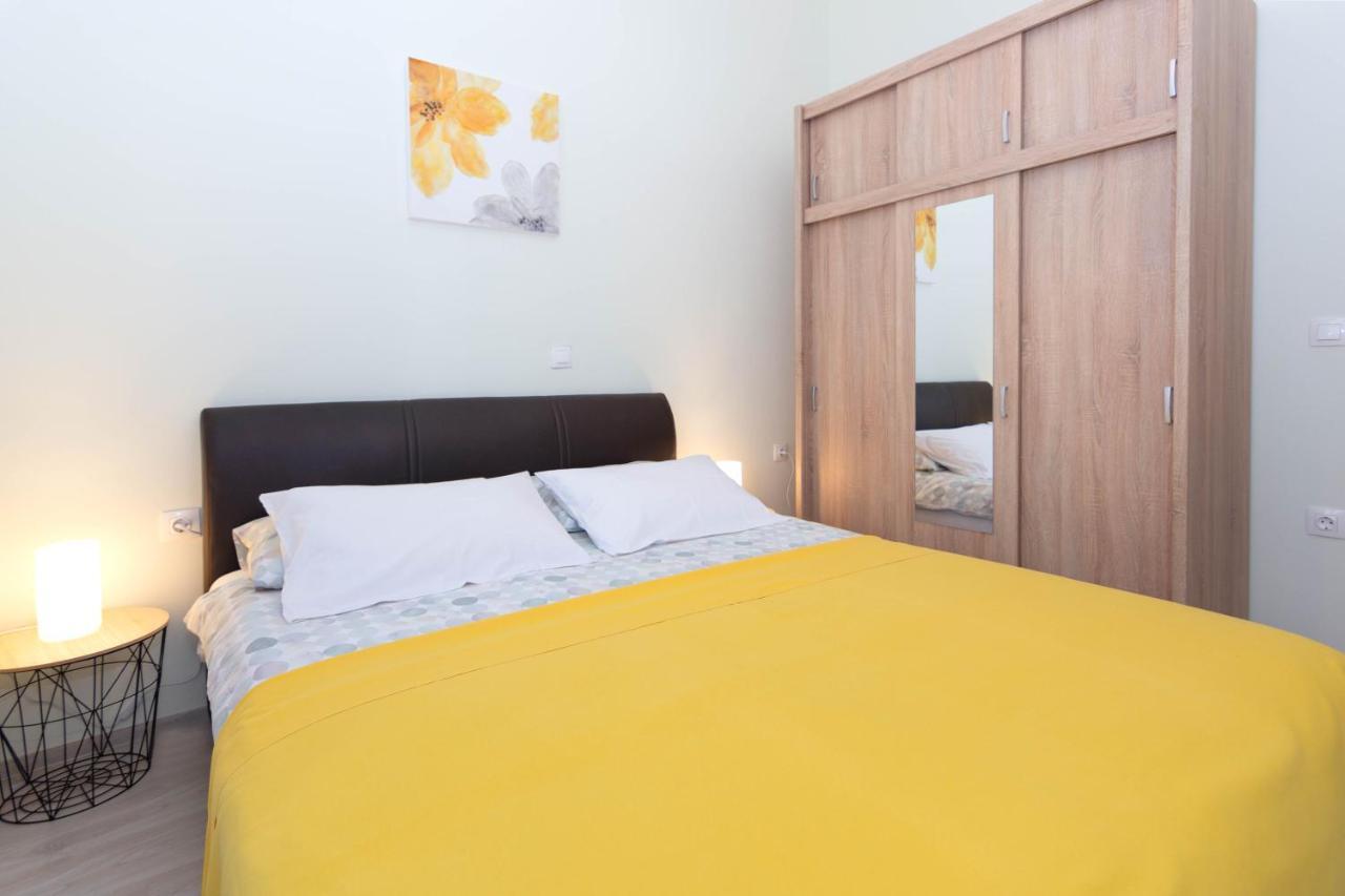 Apartment Ana Pula Exterior photo